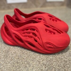 Youth Yeezy Foam Runner